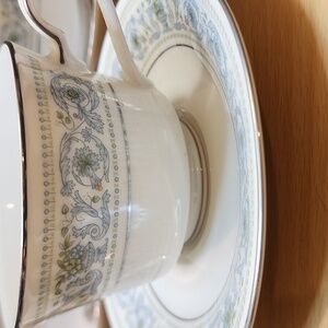 Noritake  SET OF 7 Ivory China Vintage Cup And Saucers. MONTELEONE #7569